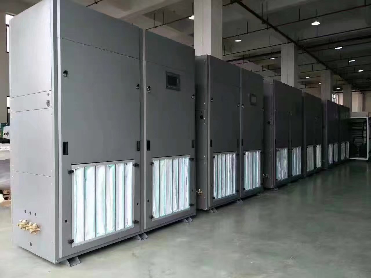 <a href=http://www.avdaldesigns.com/news_article?news_id=223>機(jī)房空調(diào)</a>